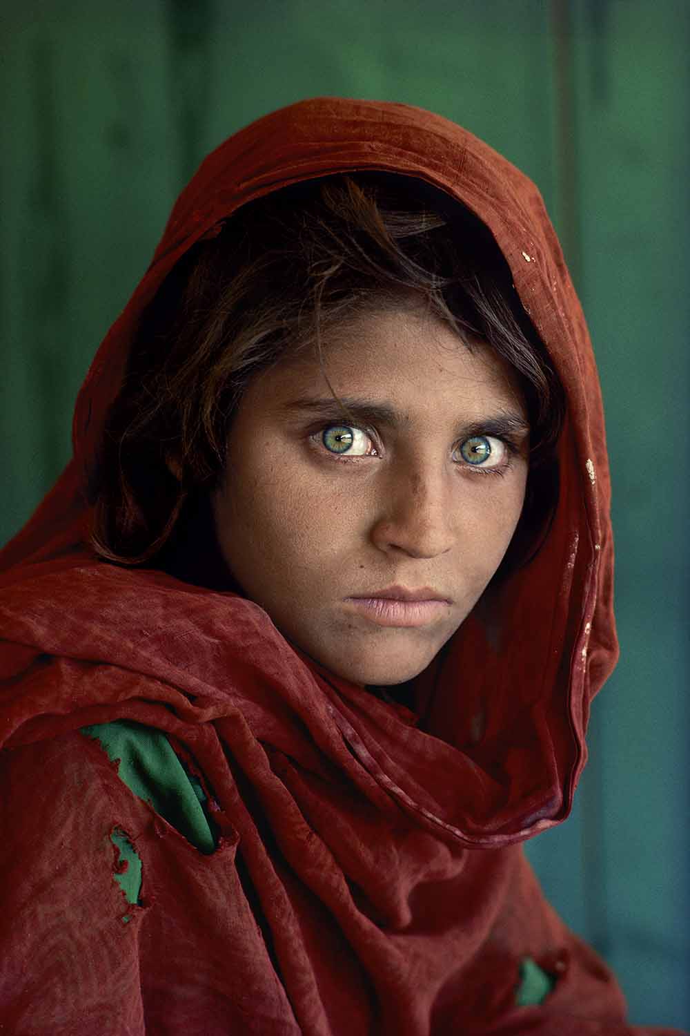 Steve McCurry, Afghan Girl (Sharbat Gula), 1984 digital chromogenic print ©Steve McCurry, courtesy Etherton Gallery 	